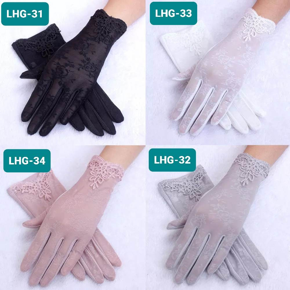 Stylish lace gloves